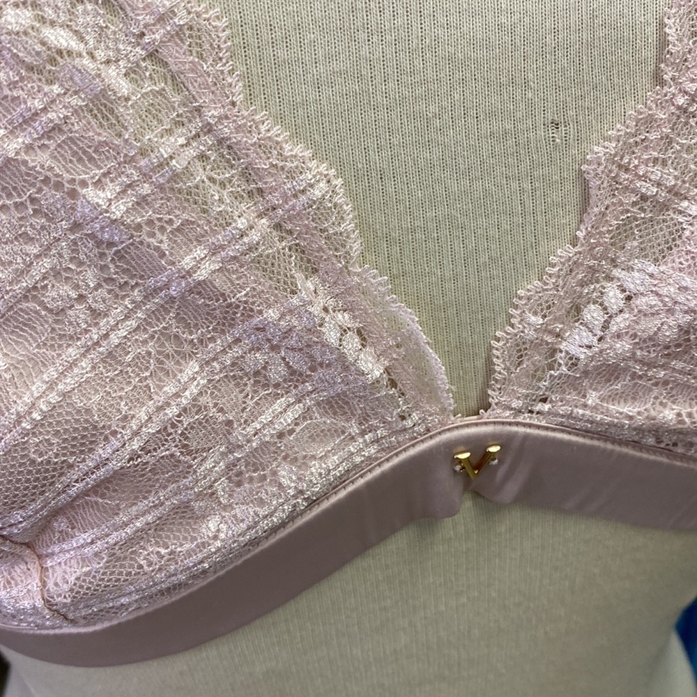 NWOT Victoria Secret bralette pale pink lace with satin line - Picture 5 of 7
